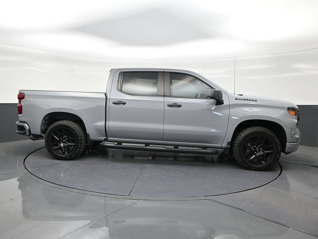Used 2024 Chevrolet Silverado 1500 Custom w/ Turbomax Blackout Package RWD image 6
