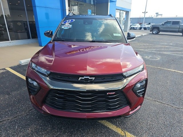Used 2022 Chevrolet TrailBlazer RS w/ Technology Package image 2
