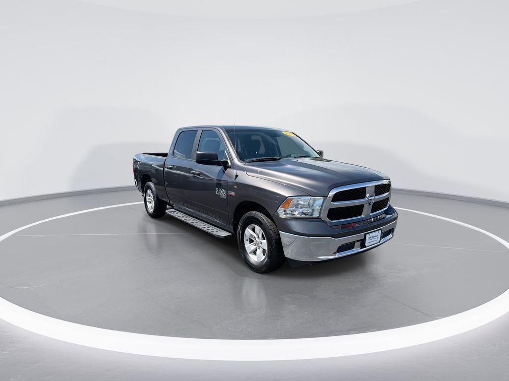 Used 2020 RAM 1500 Classic SLT RWD image 2