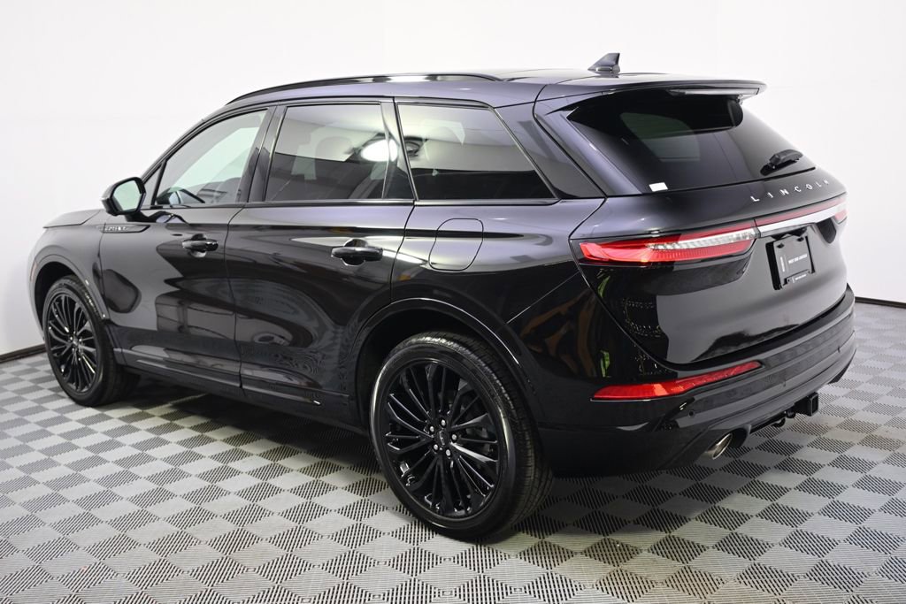 New 2026 Lincoln Corsair Reserve w/ Jet Appearance Package AWD/4WD image 3