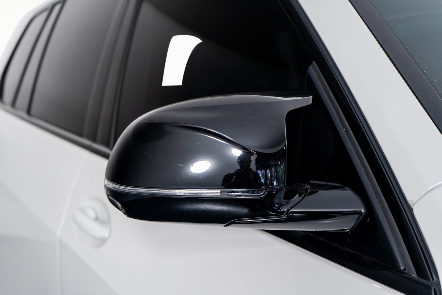 Used 2025 BMW X7 M60i image 29