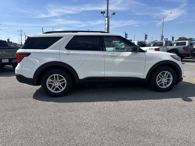 New 2026 Ford Explorer Active w/ Active Comfort Package RWD image 4