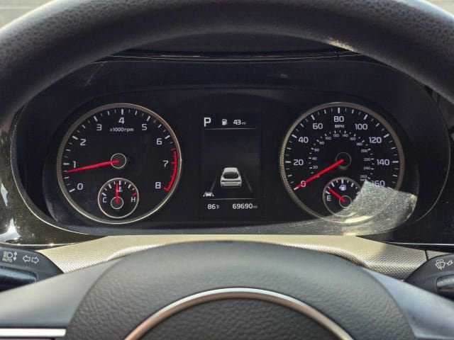 Used 2021 Kia K5 LX FWD image 23