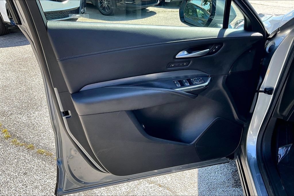 Used 2025 Cadillac XT4 Premium Luxury AWD/4WD image 22