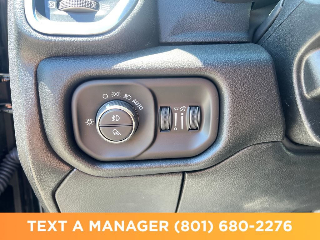 New 2026 RAM 3500 Laramie AWD/4WD image 30