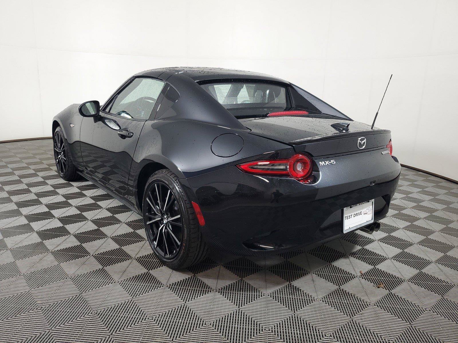 New 2026 MAZDA MX-5 Miata RF Grand Touring RWD image 4