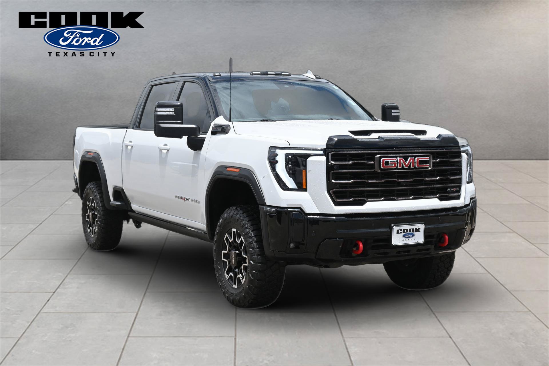 Used 2025 GMC Sierra 2500 AT4X AWD/4WD image 2