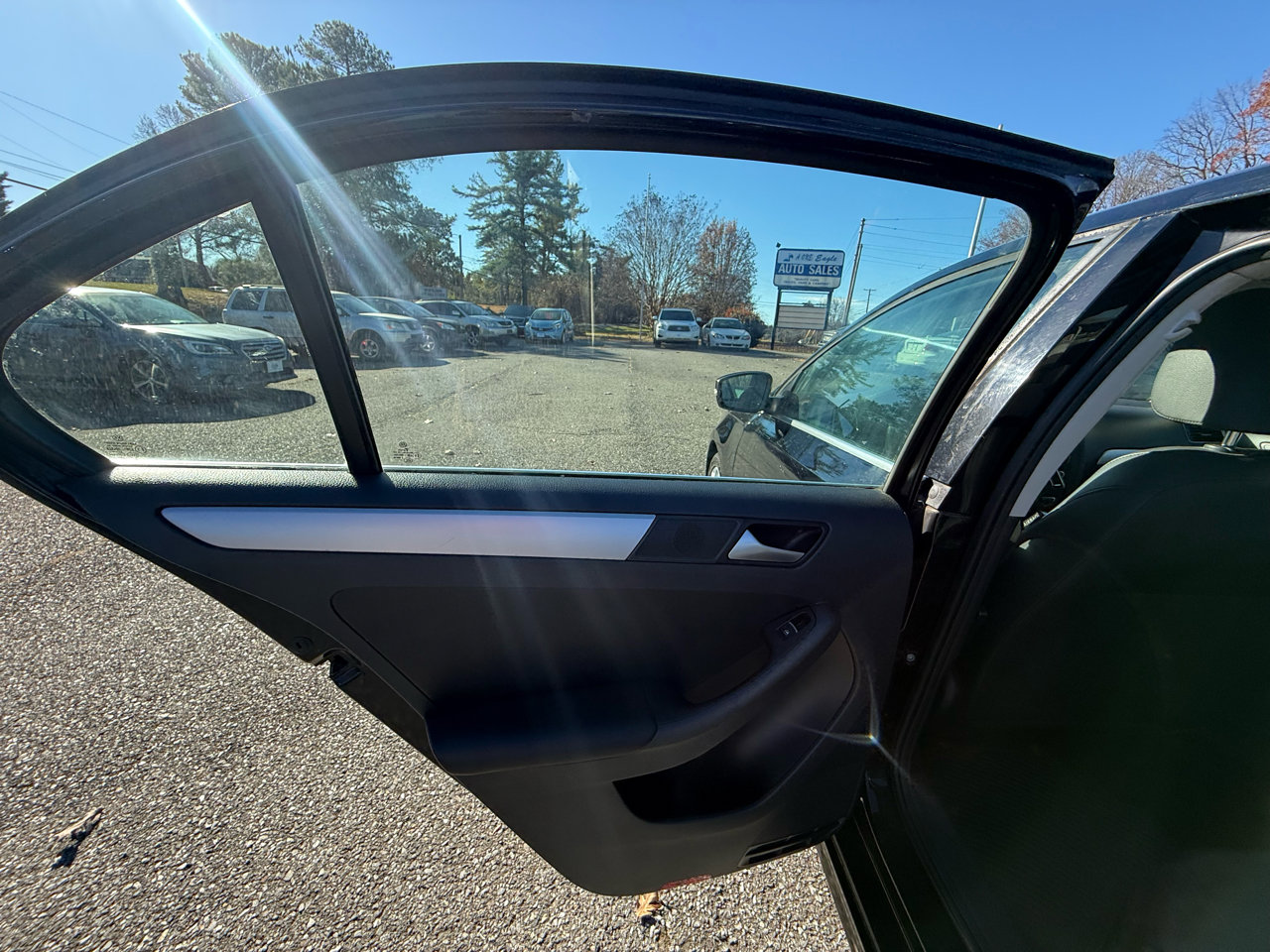 Used 2014 Volkswagen Jetta SE image 19