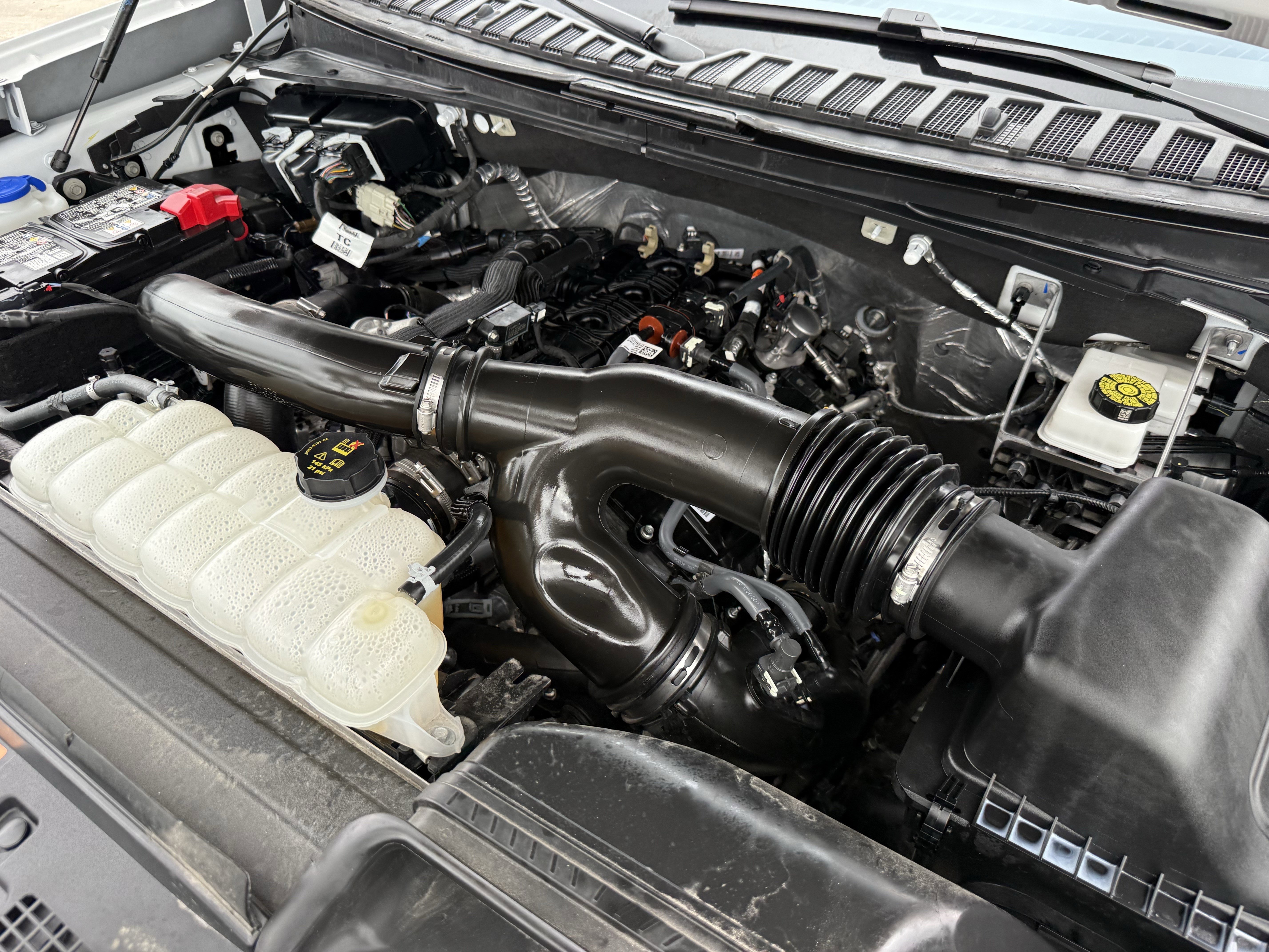 Used 2025 Ford Expedition Platinum image 37