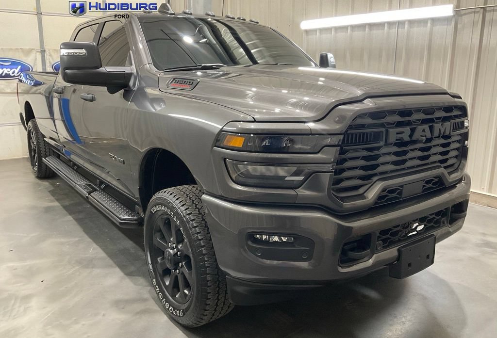 Used 2025 RAM 3500 Big Horn AWD/4WD image 1