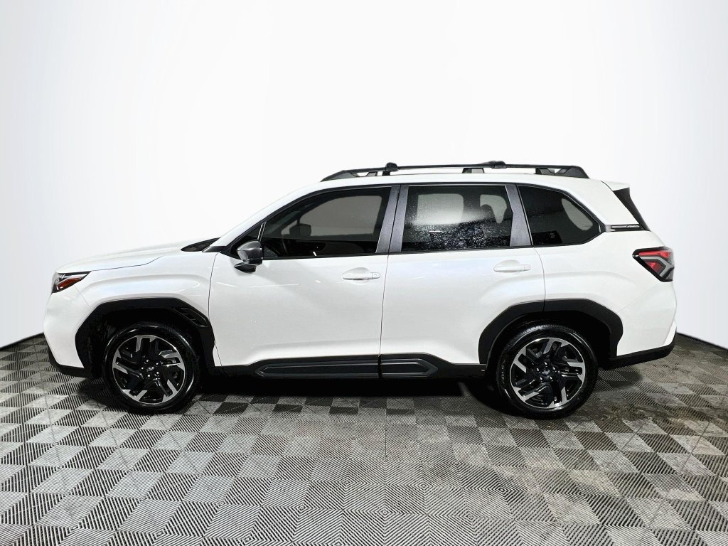 Used 2025 Subaru Forester Limited w/ Popular Package #2 AWD/4WD image 4