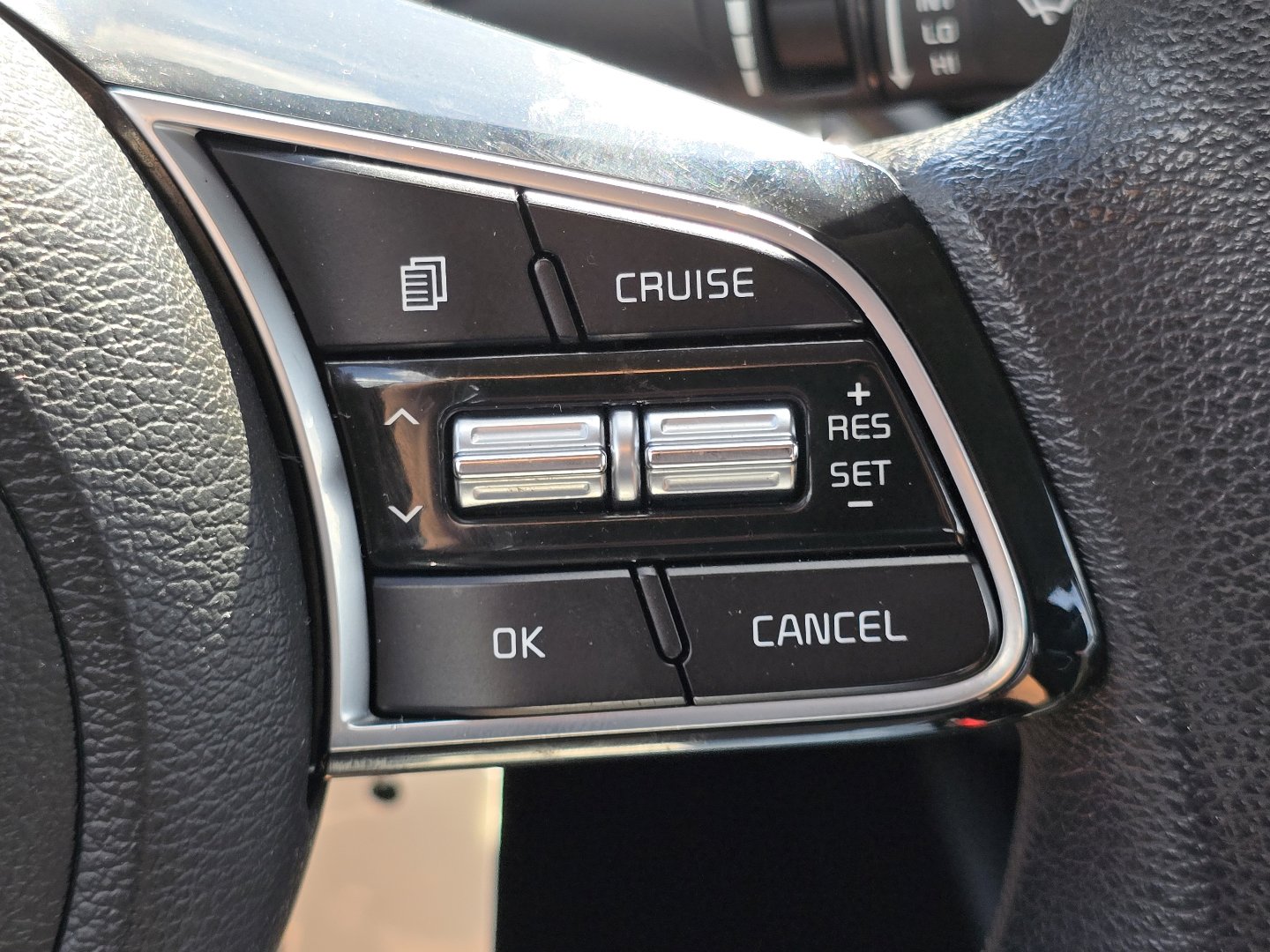 Used 2020 Kia Forte LXS FWD image 13