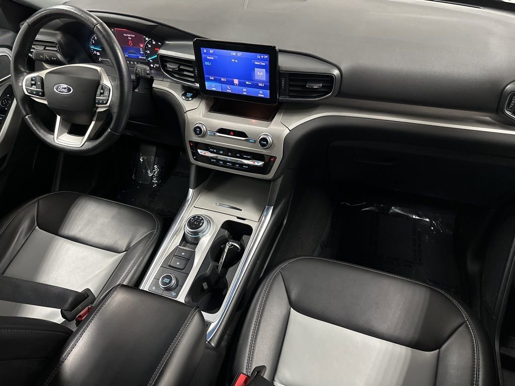 Used 2023 Ford Explorer XLT w/ Equipment Group 202A image 12