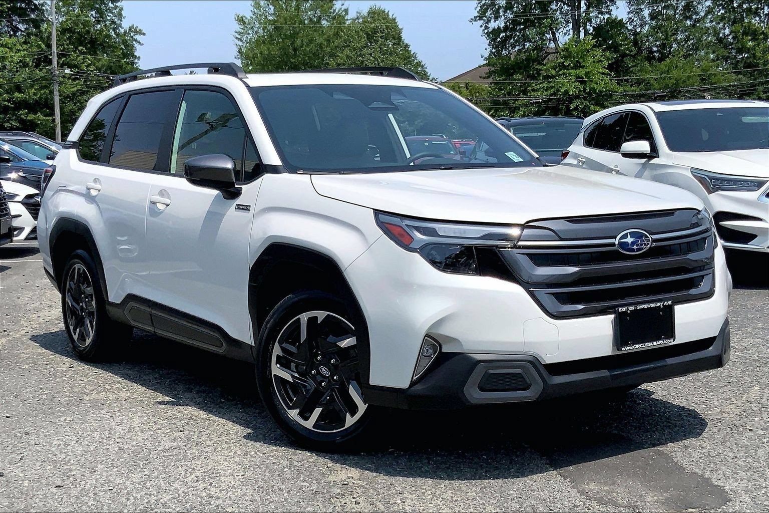 Certified 2025 Subaru Forester Limited w/ Popular Package AWD/4WD image 2