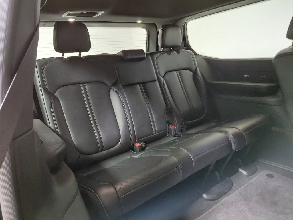 Certified 2024 Jeep Wagoneer Series III AWD/4WD image 24