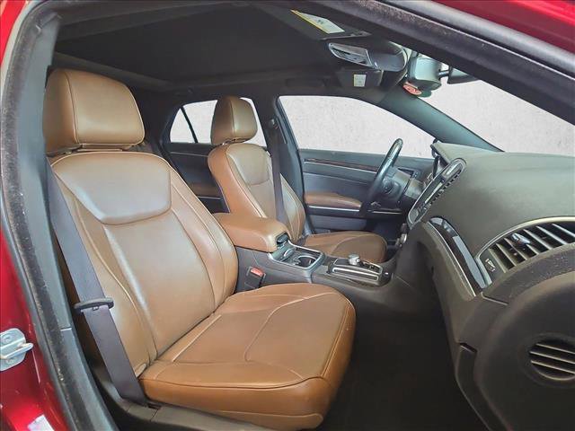 Used 2019 Chrysler 300 Limited w/ Light Group image 21