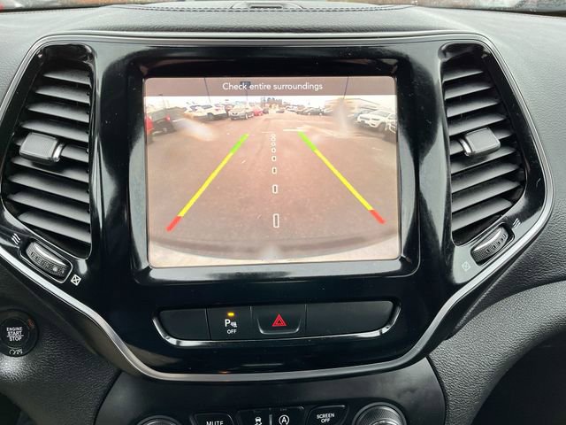 Used 2019 Jeep Cherokee Limited image 23