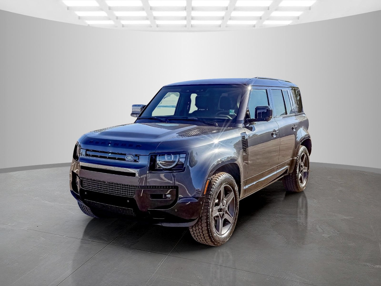 New 2026 Land Rover Defender 110 X-Dynamic SE AWD/4WD image 1
