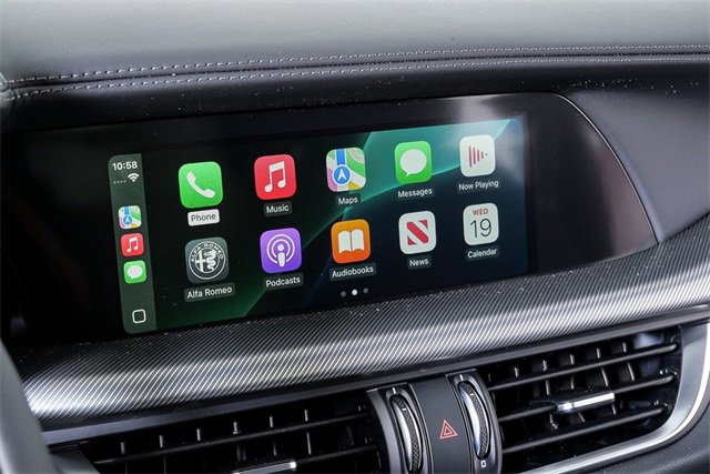 New 2025 Alfa Romeo Stelvio Sprint image 3