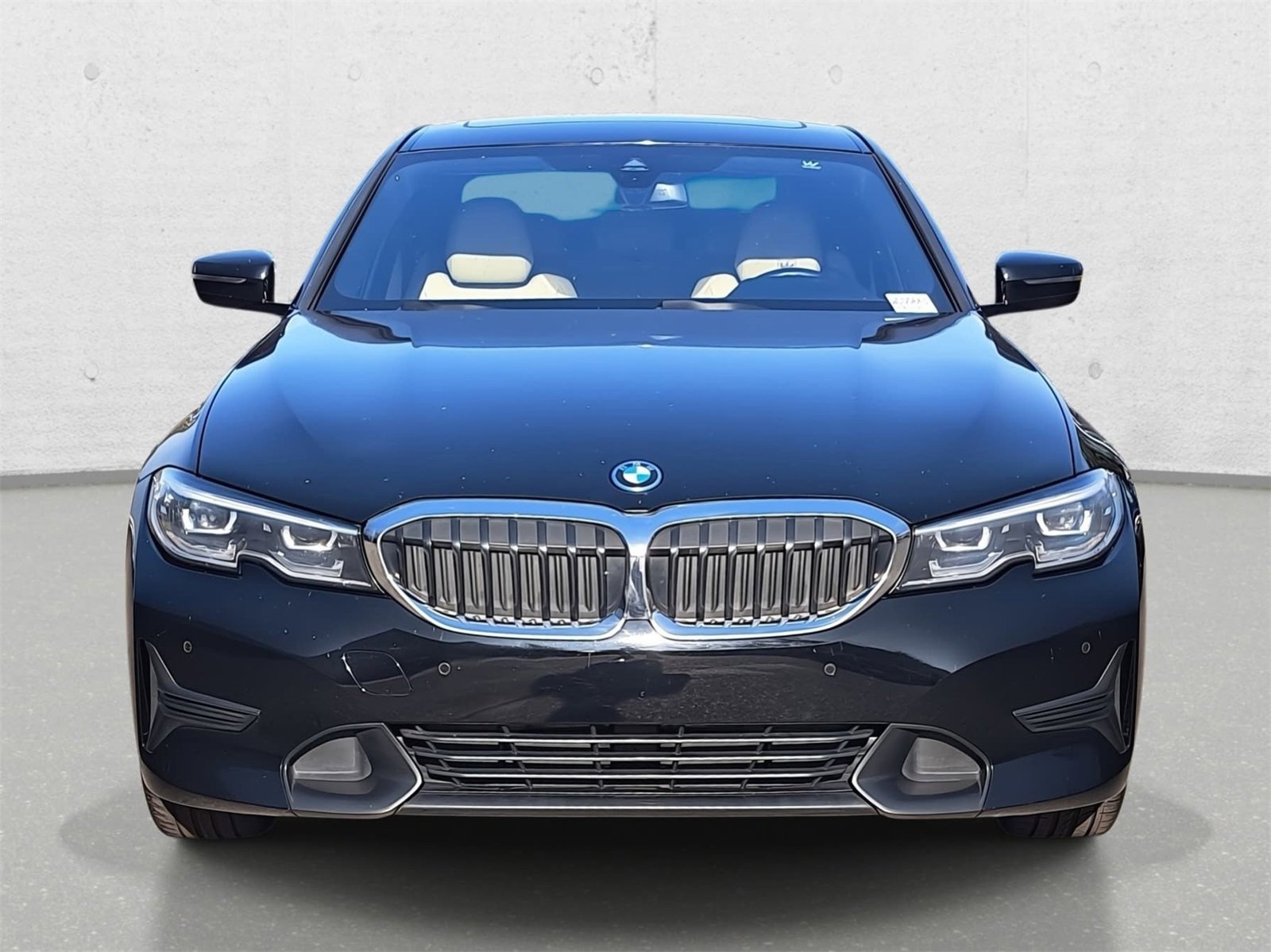 Used 2022 BMW 330e xDrive w/ Driving Assistance Package image 2