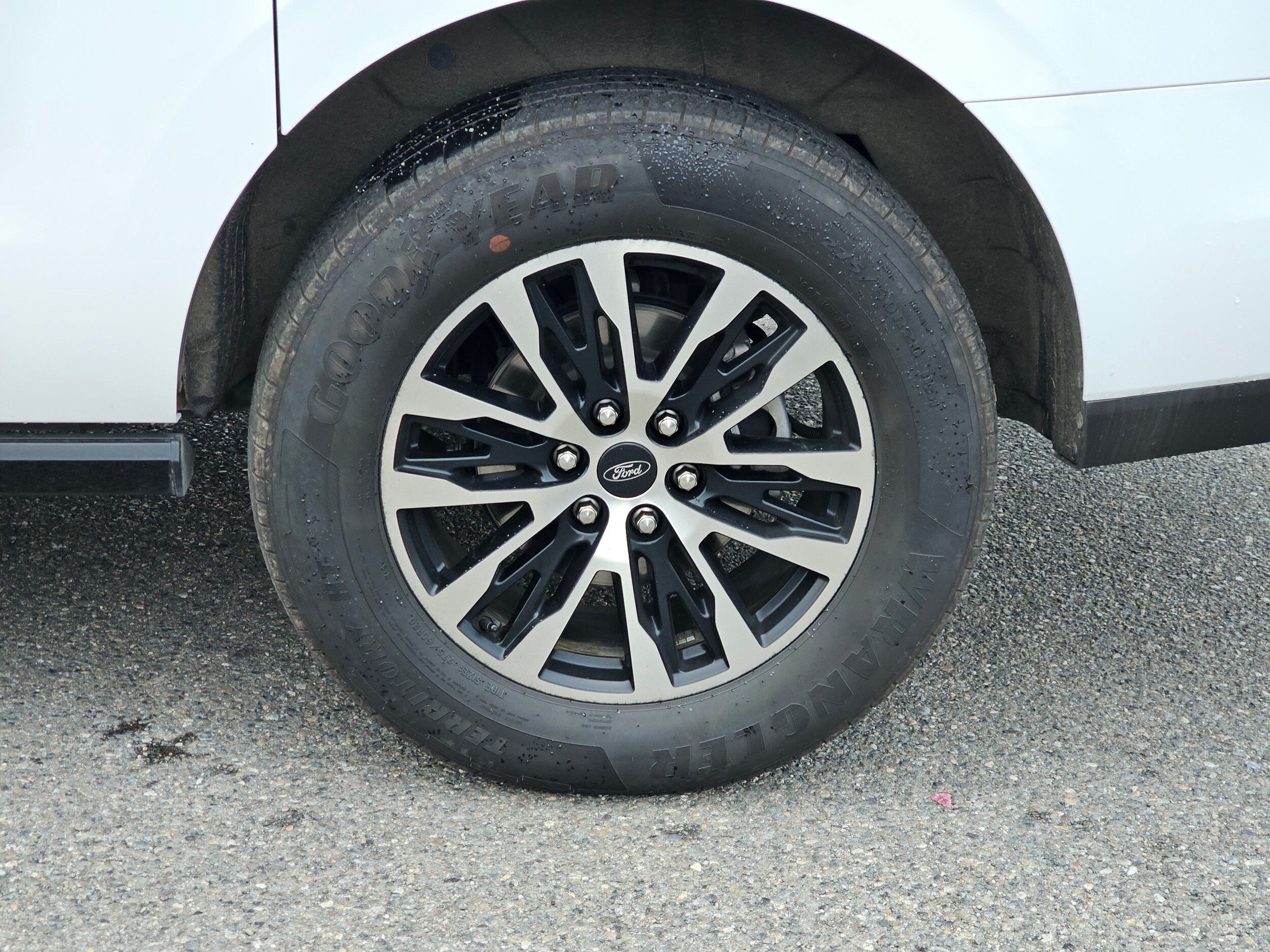 Certified 2025 Ford Expedition Max Platinum AWD/4WD image 9
