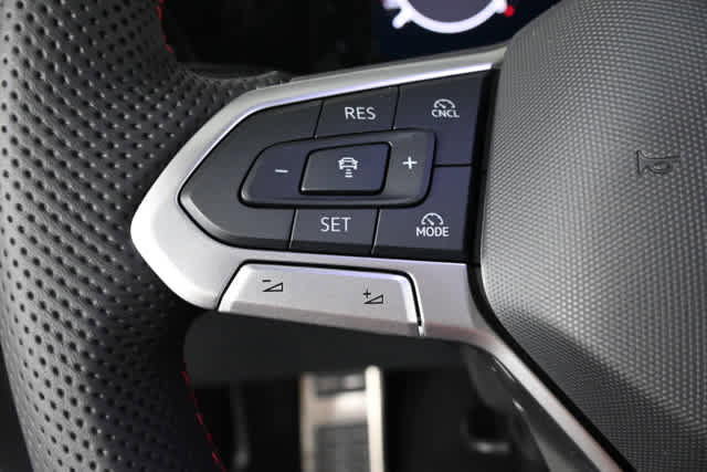 New 2026 Volkswagen GTI SE FWD image 21