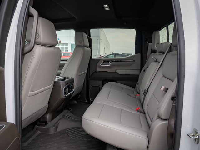 Used 2025 Chevrolet Silverado 1500 LTZ image 14