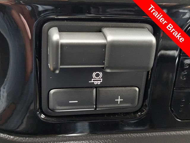 Certified 2023 Chevrolet Silverado 1500 LTZ w/ LTZ Premium Package AWD/4WD image 21
