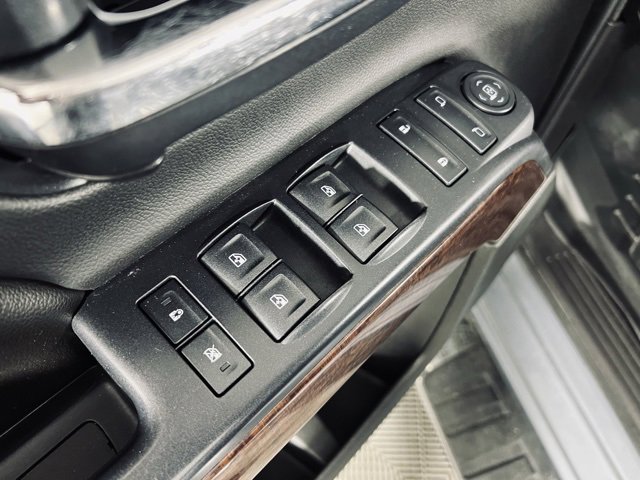 Used 2015 GMC Sierra 1500 SLE w/ SLE Value Package image 20