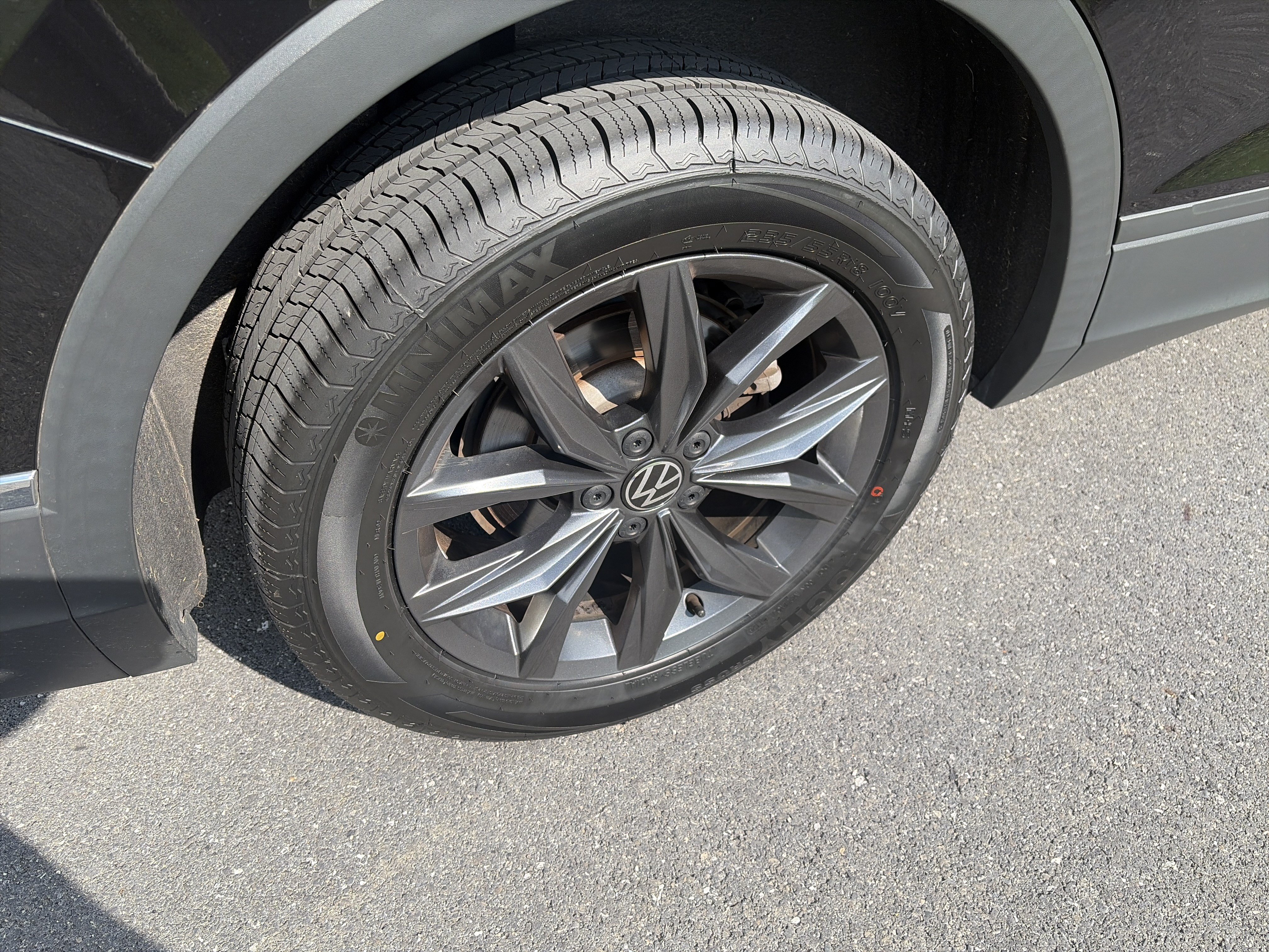 Certified 2022 Volkswagen Tiguan SE AWD/4WD image 11