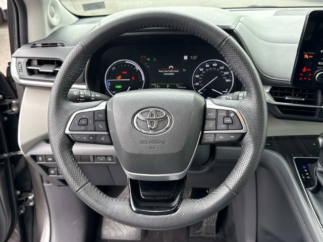 Used 2021 Toyota Sienna Limited AWD/4WD image 16