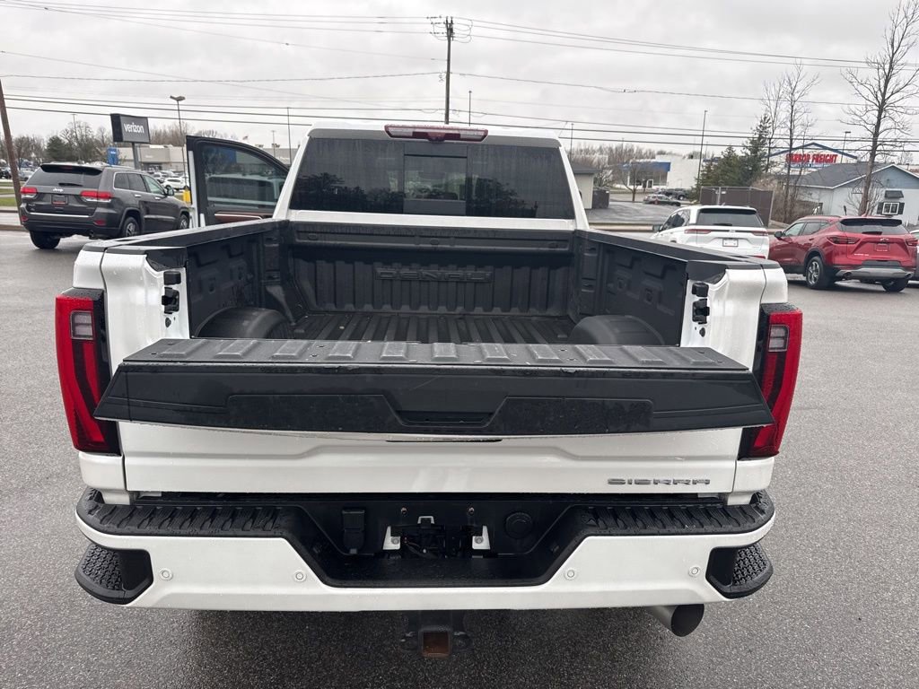 Used 2024 GMC Sierra 3500 Denali Ultimate image 18