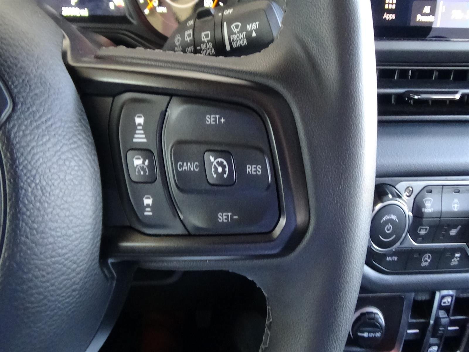 Certified 2025 Jeep Wrangler Unlimited Rubicon w/ Convenience Group AWD/4WD image 21