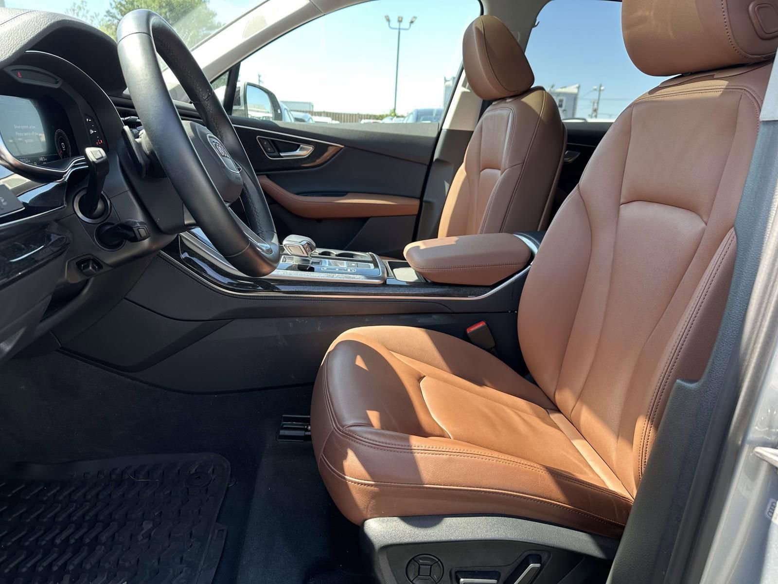 Used 2023 Audi Q7 2.0T Premium Plus w/ Premium Plus Package AWD/4WD image 22