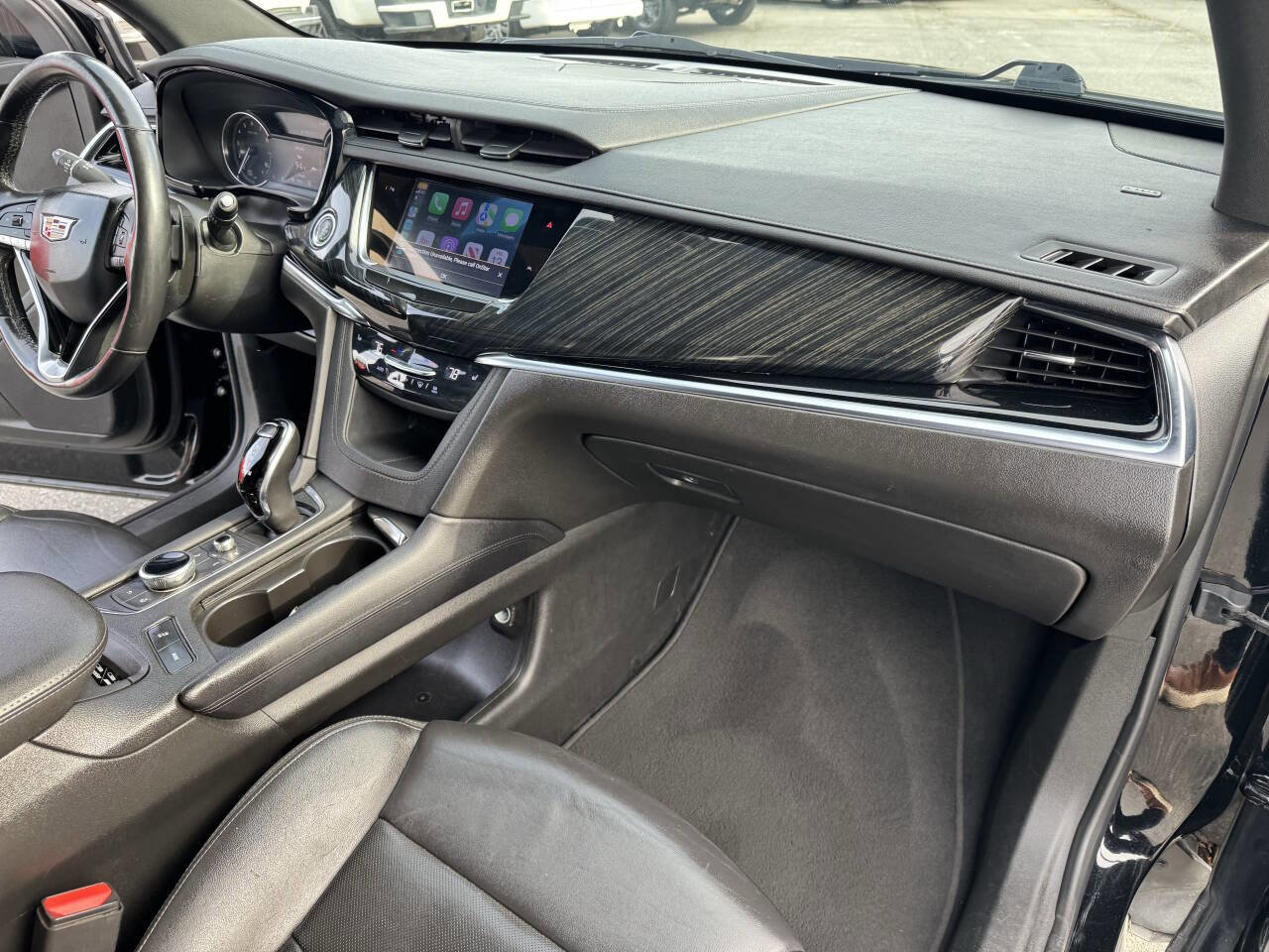 Used 2022 Cadillac XT6 Premium Luxury image 25