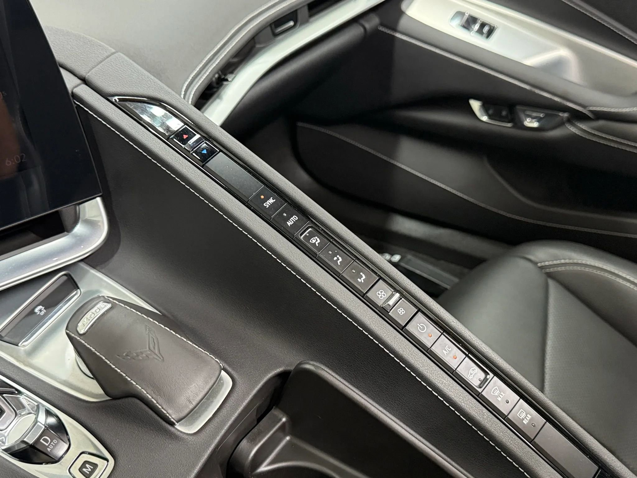 Used 2023 Chevrolet Corvette Stingray Coupe w/ Z51 Performance Package image 22