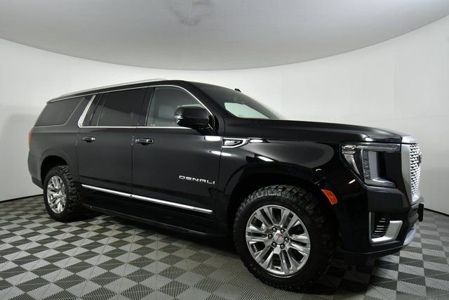 Used 2021 GMC Yukon XL Denali image 9