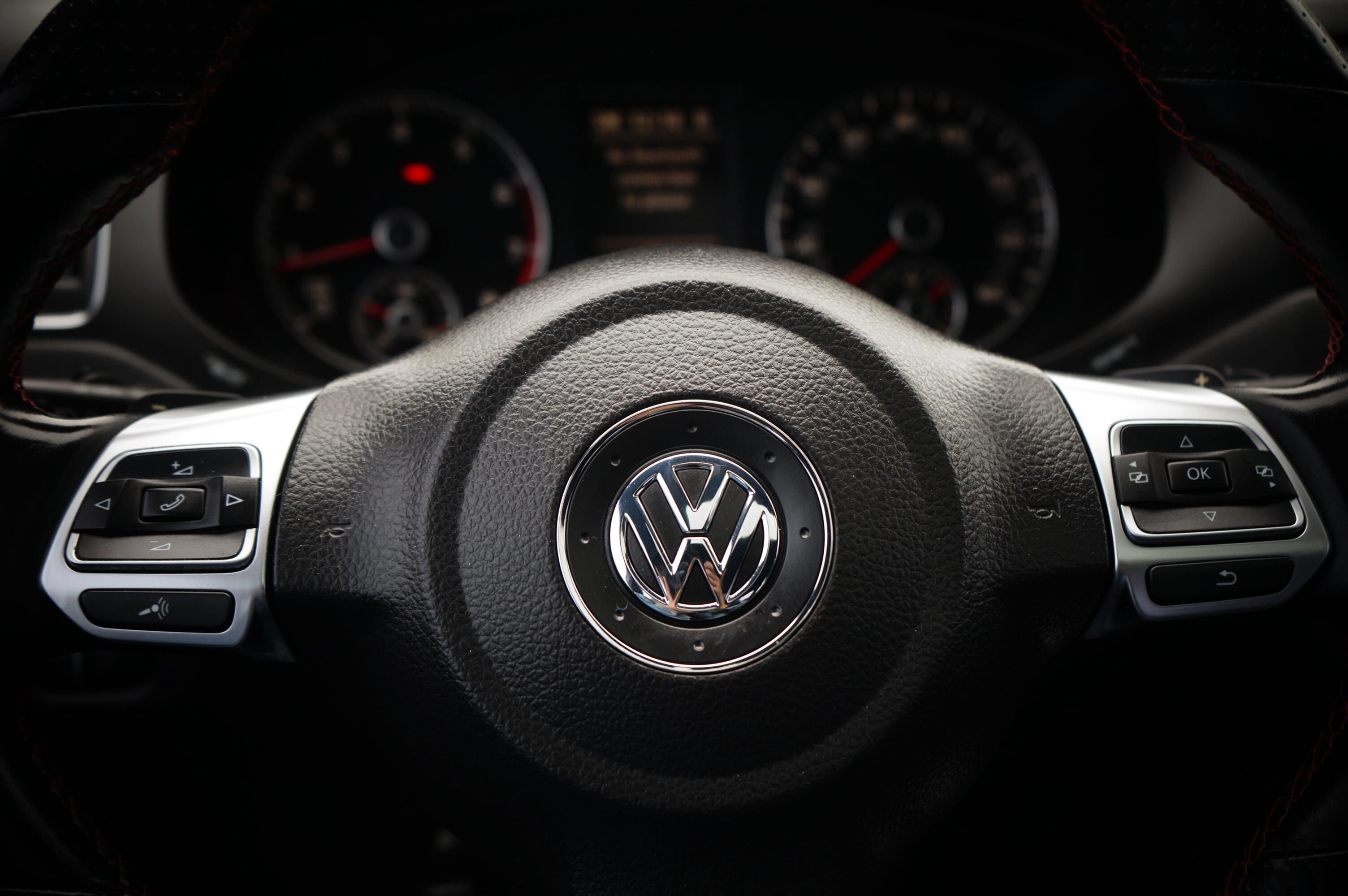 Used 2013 Volkswagen Jetta GLI Autobahn FWD image 22