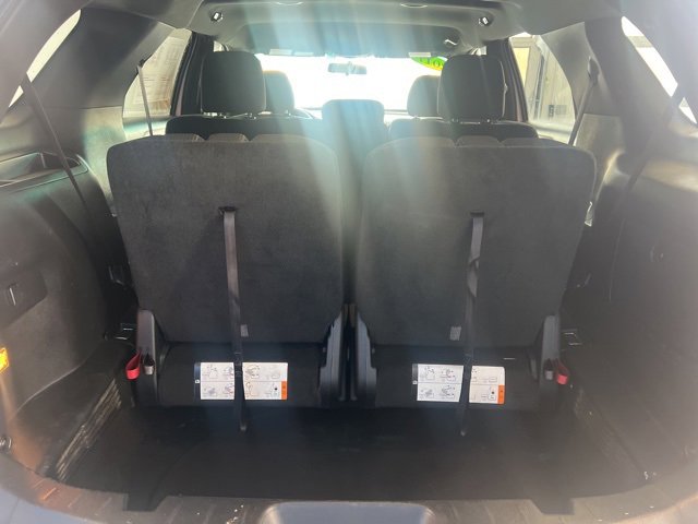 Used 2017 Ford Explorer XLT image 16