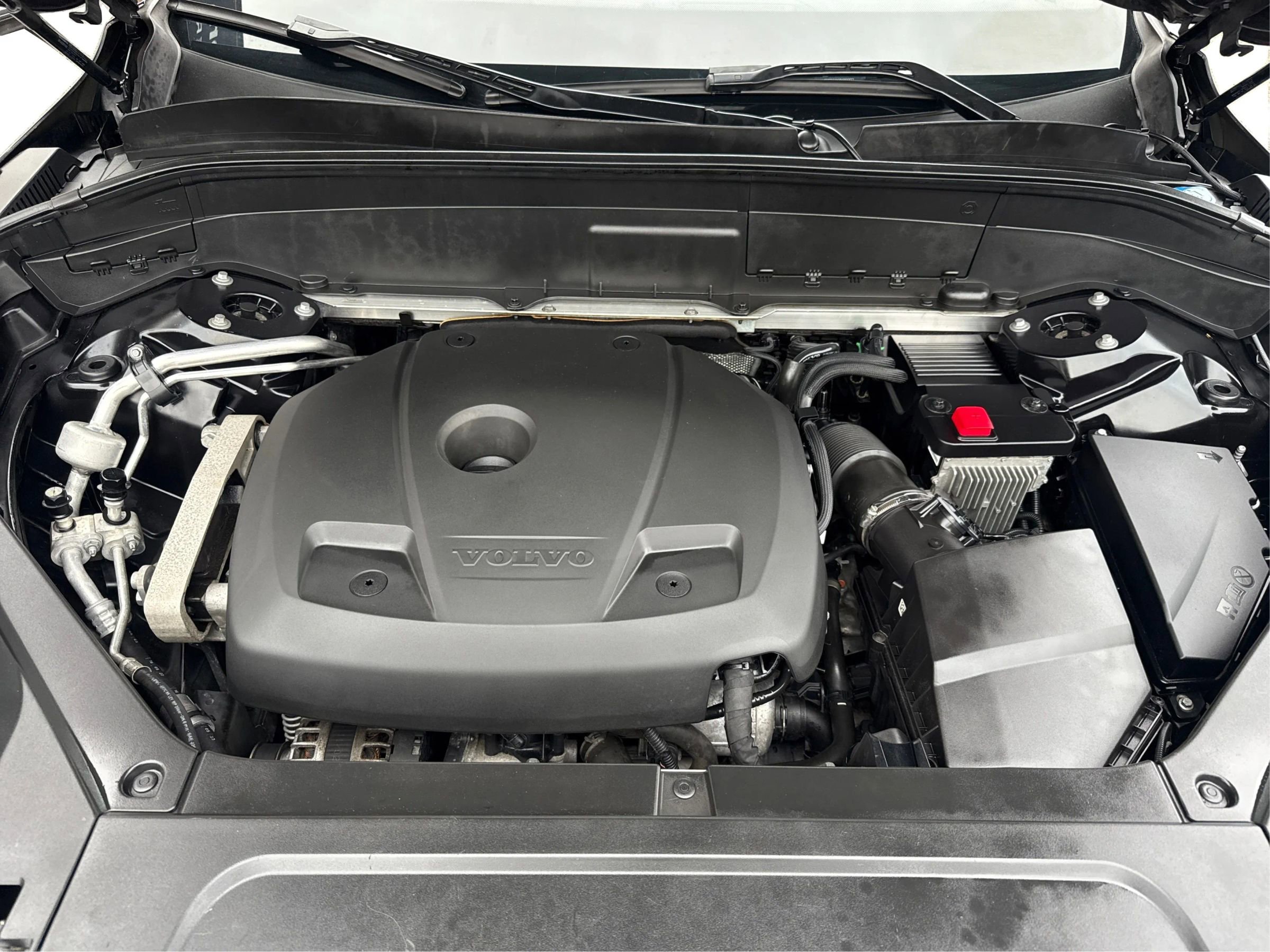 Used 2019 Volvo XC90 T5 Momentum w/ Protection Package image 14