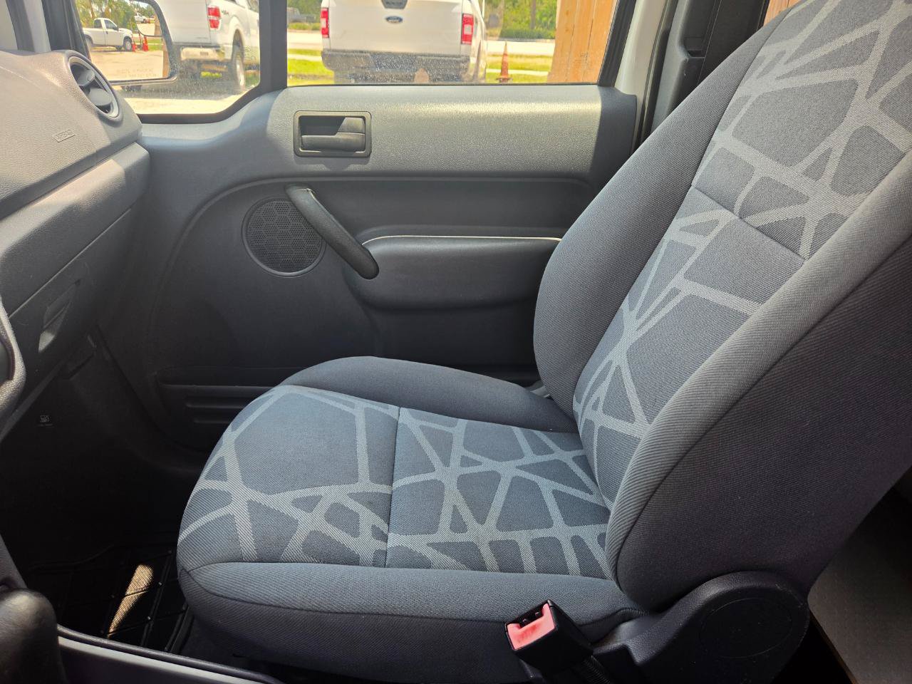 Used 2011 Ford Transit Connect XLT FWD image 15