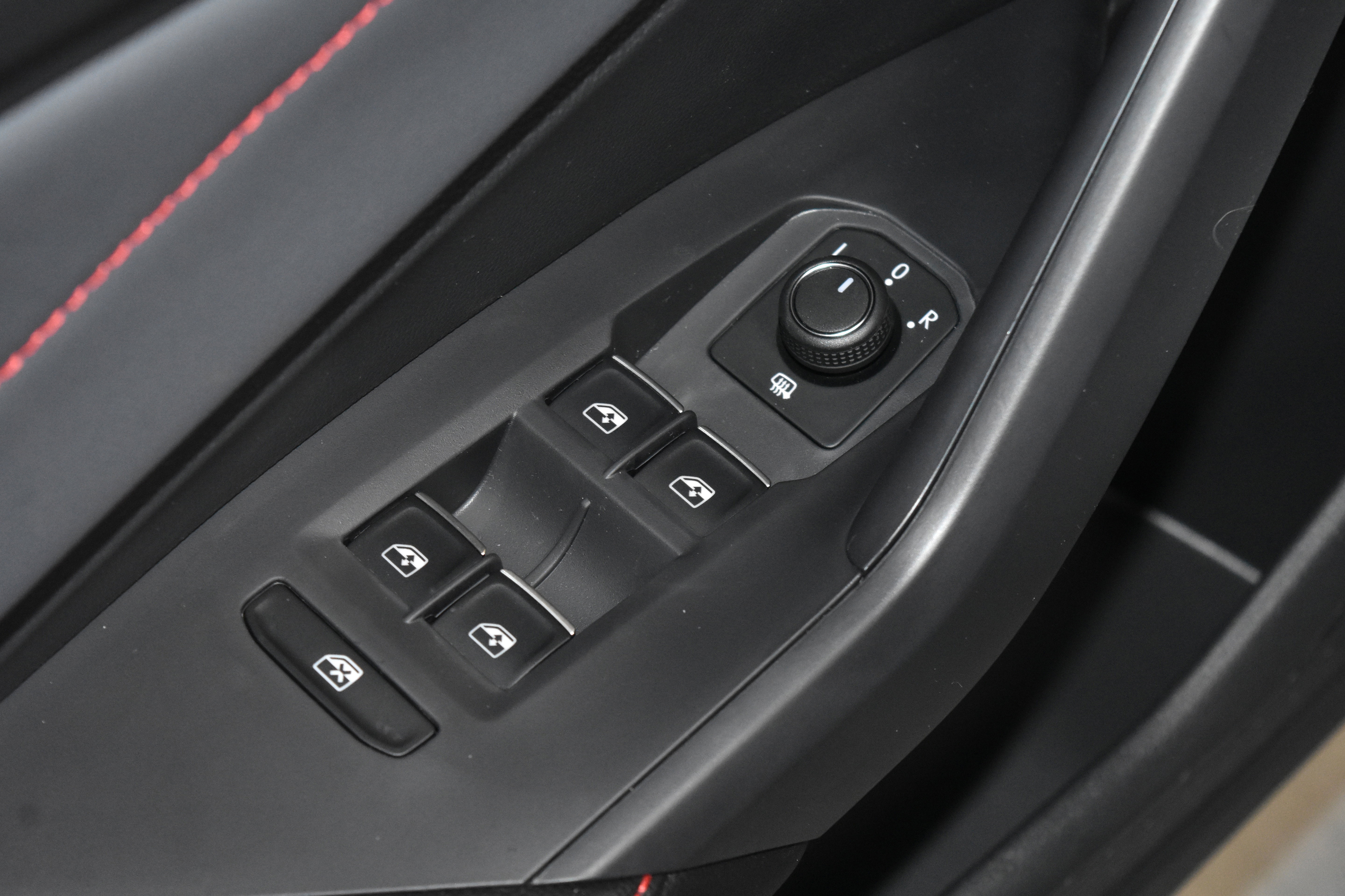 New 2026 Volkswagen Jetta GLI Autobahn FWD image 4