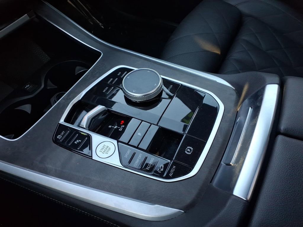 Used 2024 BMW X3 xDrive30i image 16