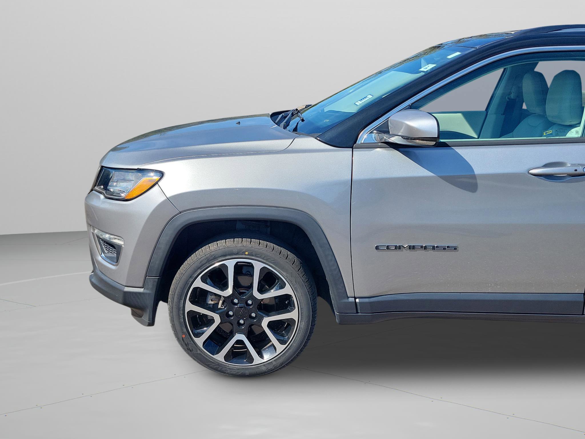 Used 2020 Jeep Compass Limited w/ Advanced Safety Group image 32