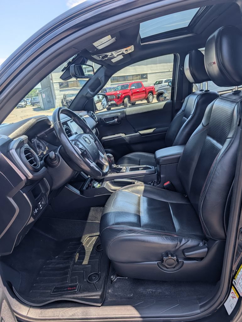 Used 2019 Toyota Tacoma TRD Pro AWD/4WD image 13