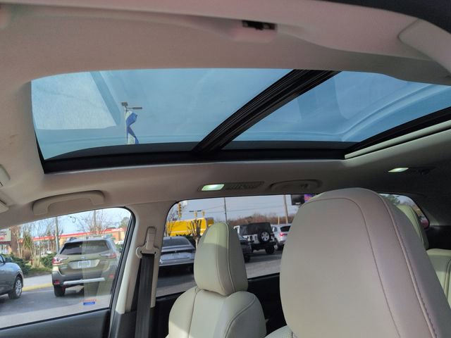 Used 2023 Subaru Ascent Limited w/ Technology Package image 17