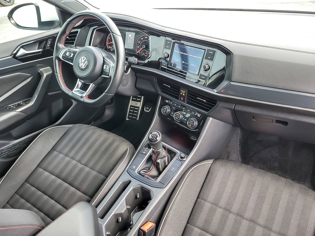 Used 2019 Volkswagen Jetta GLI image 18