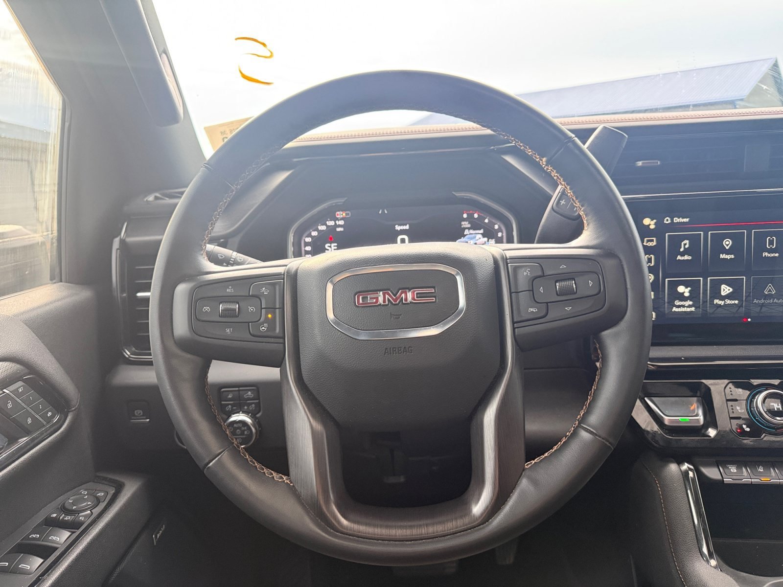 Used 2024 GMC Sierra 2500 AT4 w/ AT4 Premium Plus Package AWD/4WD image 12
