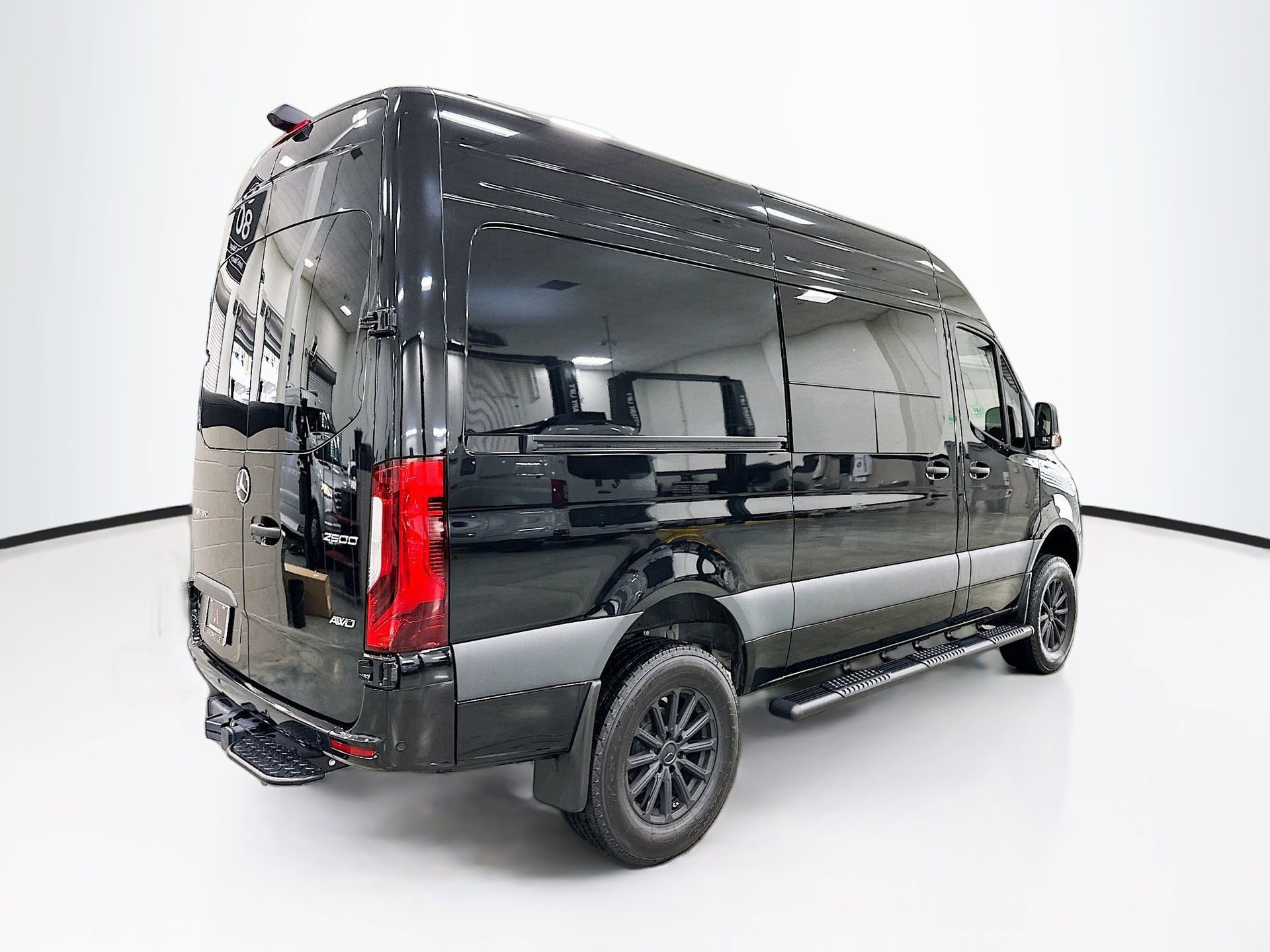 Used 2024 Mercedes-Benz Sprinter 144 Cargo image 8