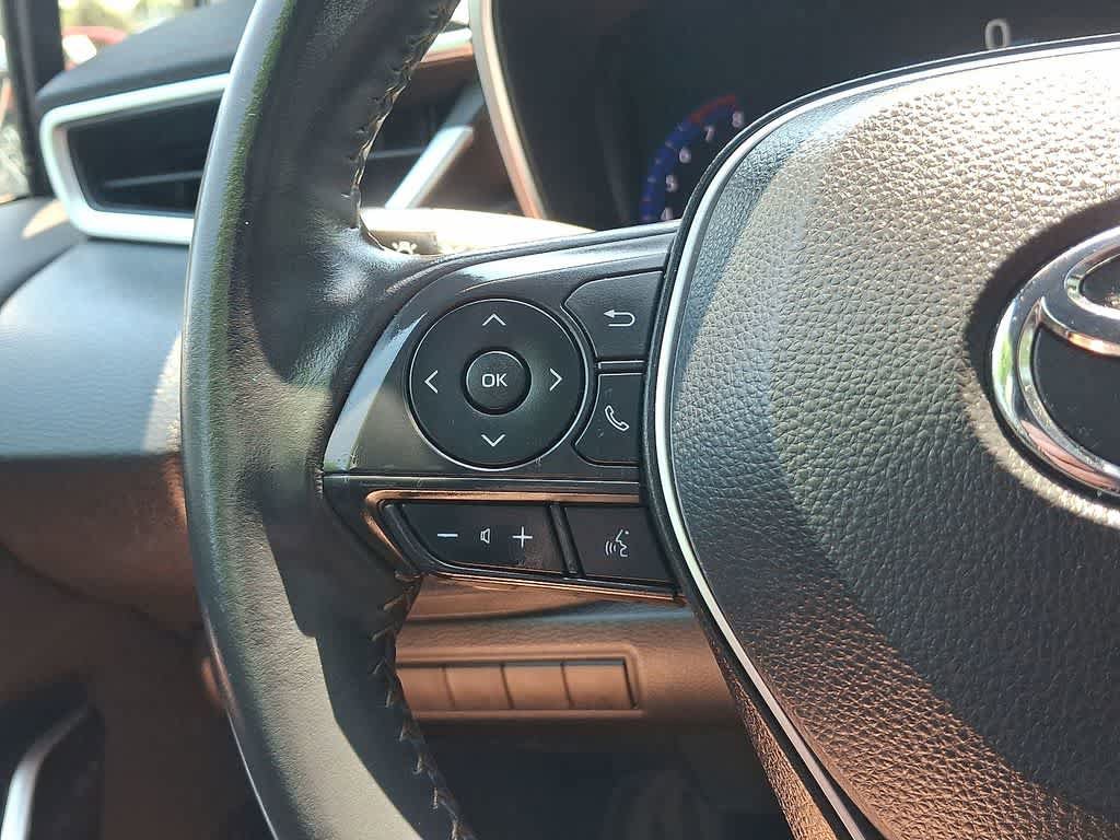 Used 2022 Toyota Corolla XSE FWD image 17